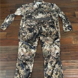 Camo Hunting Jacket and Pants Set